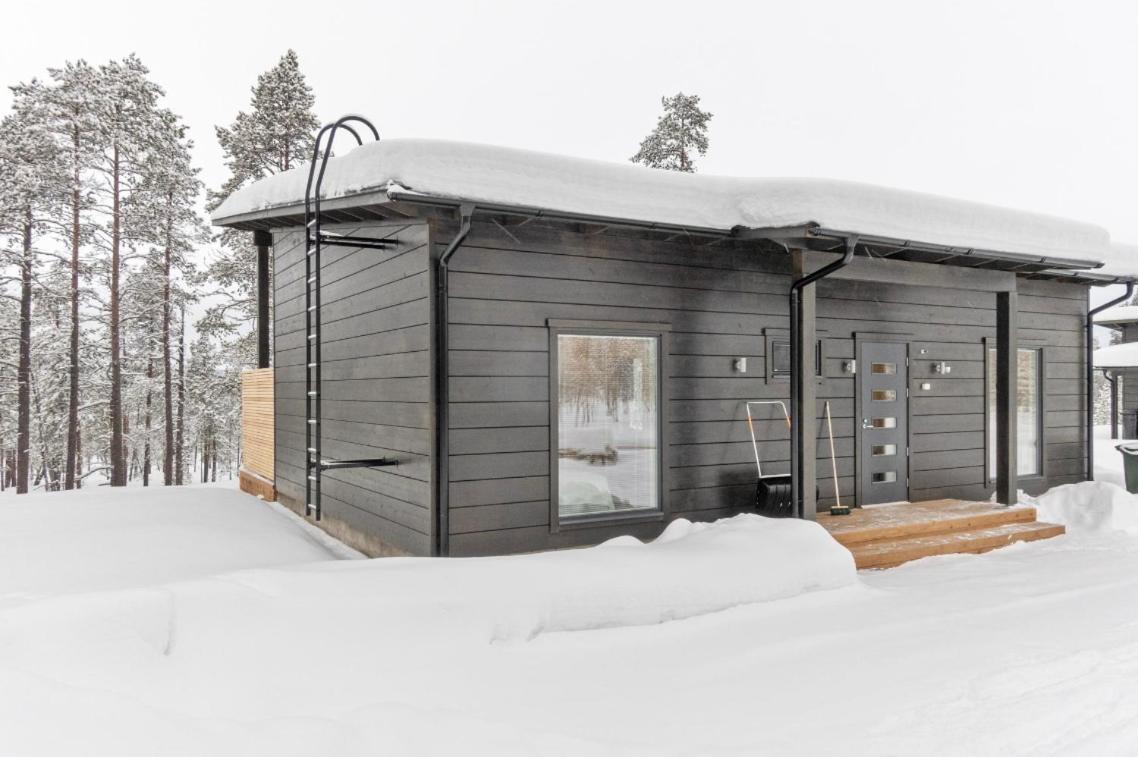 Villa Paadari Enare Exteriör bild